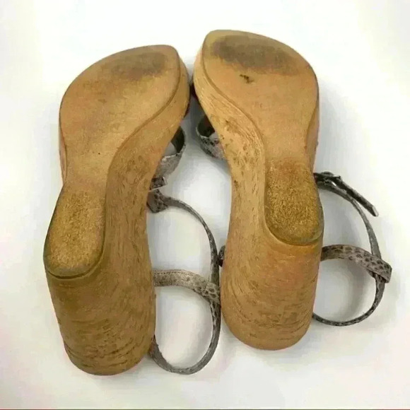 Lorenzo Chelini womens sandals size 40 taupe snakeskin print t-strap platforms - Picture 7 of 12